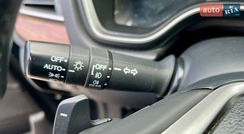 Внедорожник / Кроссовер Honda CR-V 2019 в Одессе