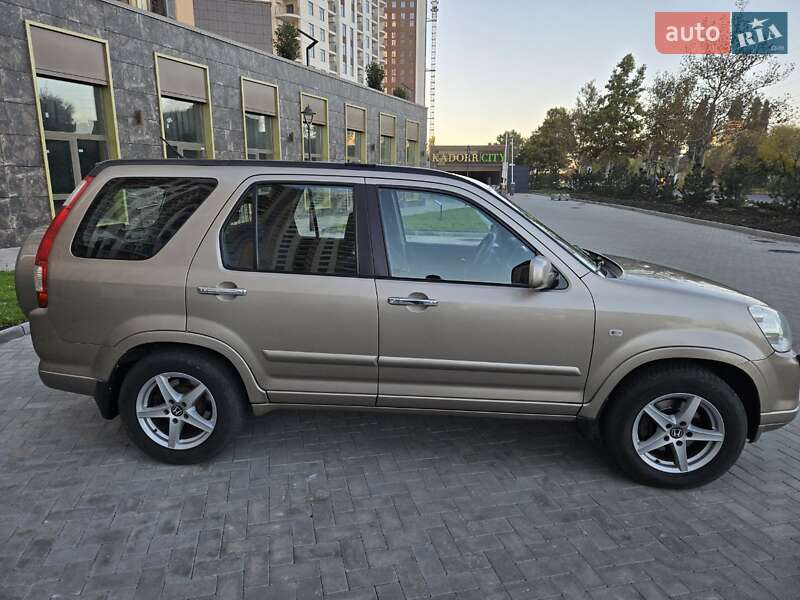 Внедорожник / Кроссовер Honda CR-V 2005 в Одессе