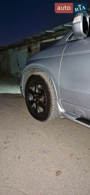 Позашляховик / Кросовер Honda CR-V 2010 в Дніпрі