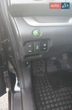 Позашляховик / Кросовер Honda CR-V 2013 в  фото 12 Позашляховик / Кросовер Honda CR-V 2013 в