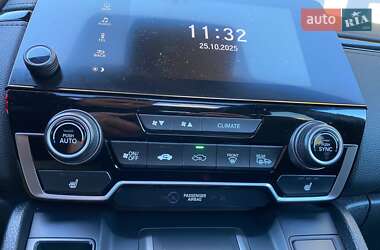 Позашляховик / Кросовер Honda CR-V 2022 в 