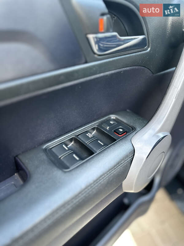 Позашляховик / Кросовер Honda CR-V 2007 в Чернівцях фото 21 Позашляховик / Кросовер Honda CR-V 2007 в Чернівцях