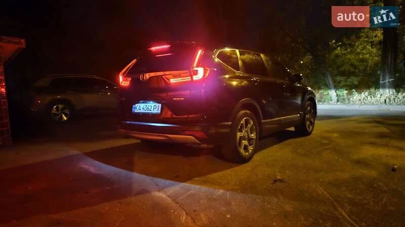 Внедорожник / Кроссовер Honda CR-V 2019 в Киеве