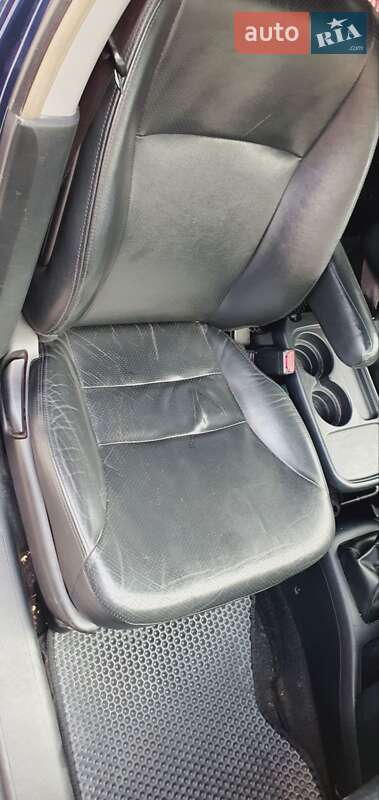 Внедорожник / Кроссовер Honda CR-V 2005 в Сумах