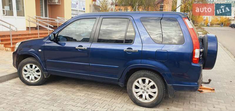 Внедорожник / Кроссовер Honda CR-V 2005 в Сумах