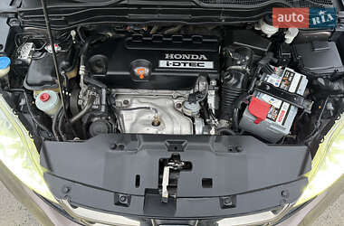 Позашляховик / Кросовер Honda CR-V 2010 в  фото 49 Позашляховик / Кросовер Honda CR-V 2010 в