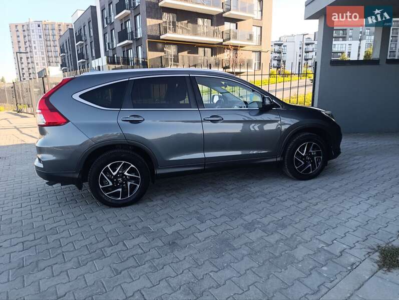 Внедорожник / Кроссовер Honda CR-V 2016 в Киеве фото 34 Внедорожник / Кроссовер Honda CR-V 2016 в Киеве