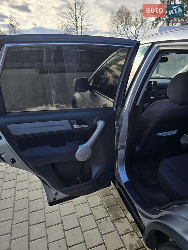 Внедорожник / Кроссовер Honda CR-V 2007 в Ивано-Франковске