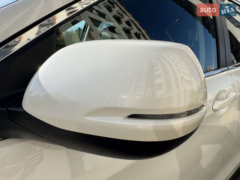 Позашляховик / Кросовер Honda CR-V 2015 в Києві фото 12 Позашляховик / Кросовер Honda CR-V 2015 в Києві