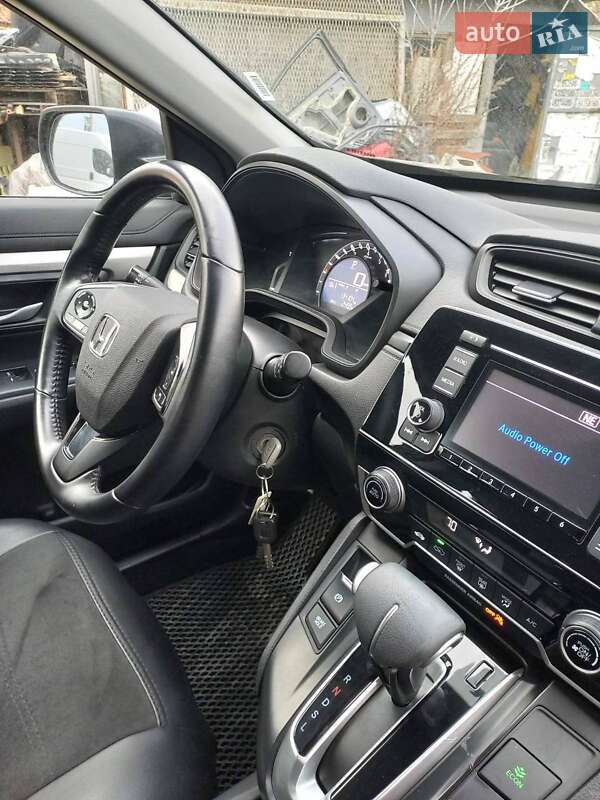 Позашляховик / Кросовер Honda CR-V 2017 в Львові
