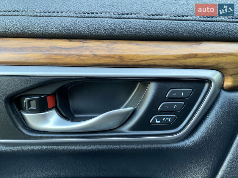 Позашляховик / Кросовер Honda CR-V 2017 в Миколаєві фото 18 Позашляховик / Кросовер Honda CR-V 2017 в Миколаєві