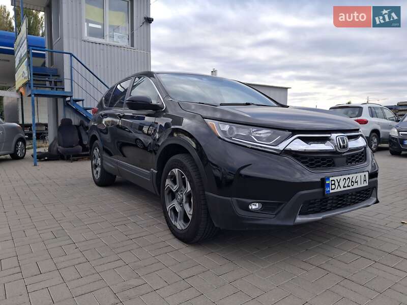 Внедорожник / Кроссовер Honda CR-V 2018 в Хмельницком