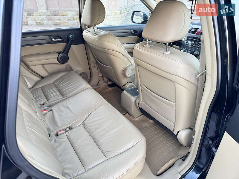 Внедорожник / Кроссовер Honda CR-V 2010 в Тернополе