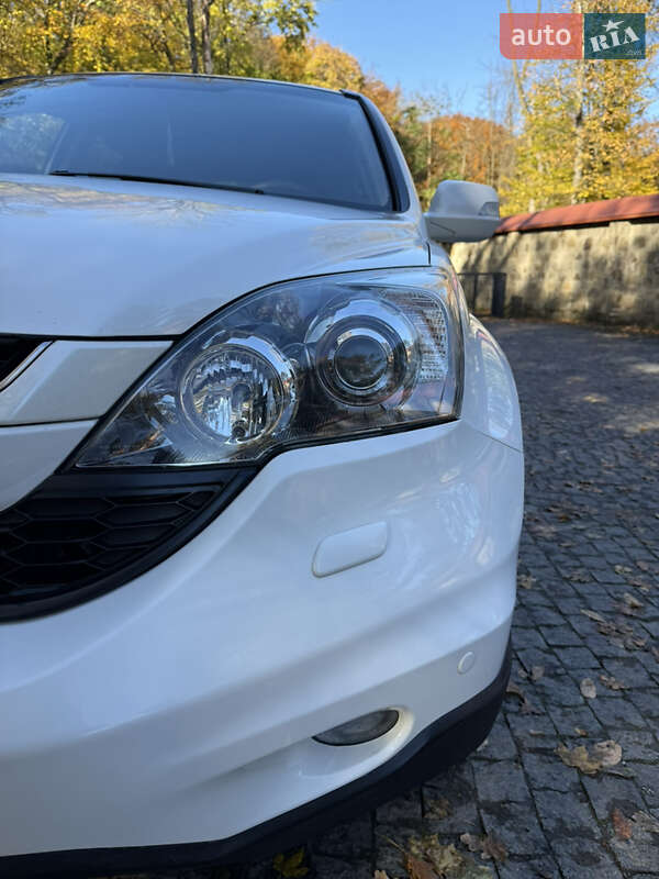 Внедорожник / Кроссовер Honda CR-V 2011 в Черновцах