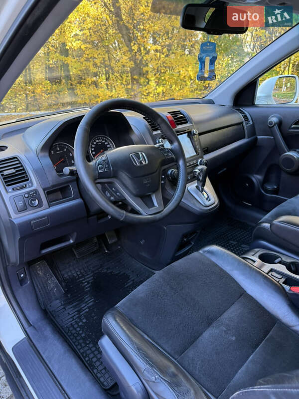 Внедорожник / Кроссовер Honda CR-V 2011 в Черновцах