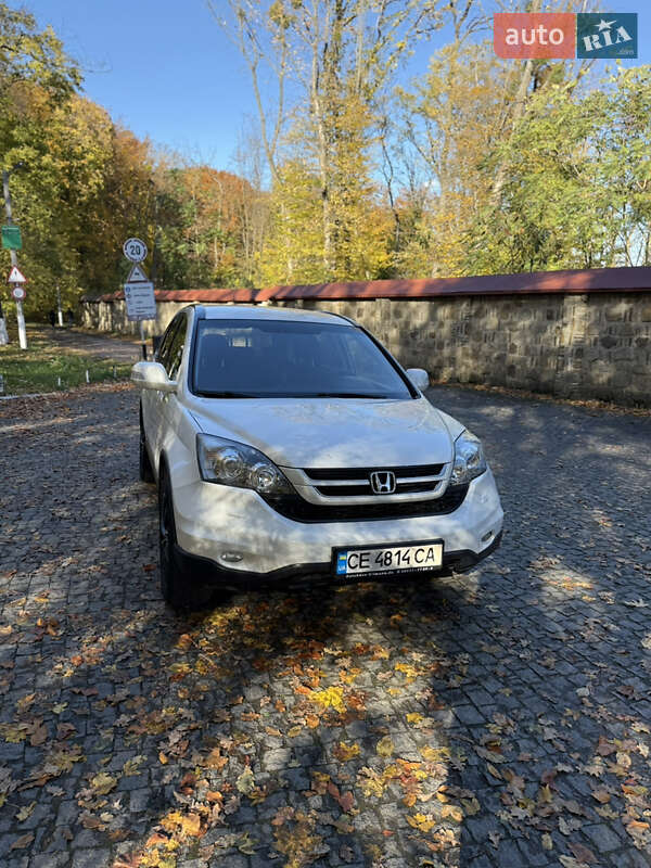 Внедорожник / Кроссовер Honda CR-V 2011 в Черновцах