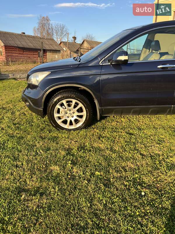 Внедорожник / Кроссовер Honda CR-V 2008 в Самборе