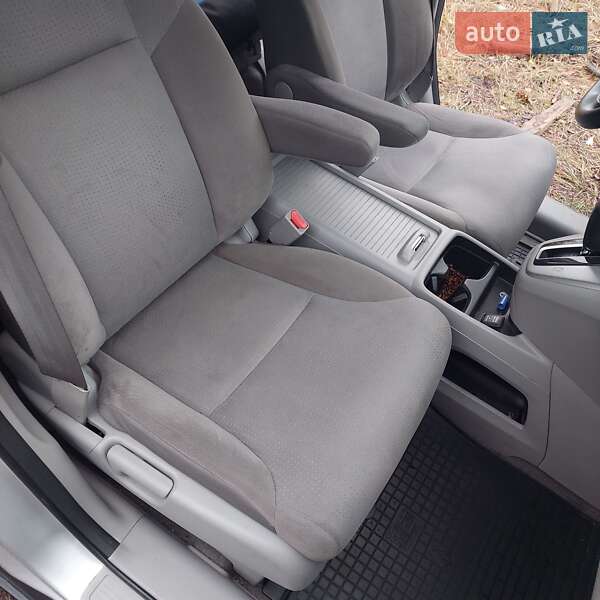 Внедорожник / Кроссовер Honda CR-V 2013 в Киеве фото 33 Внедорожник / Кроссовер Honda CR-V 2013 в Киеве