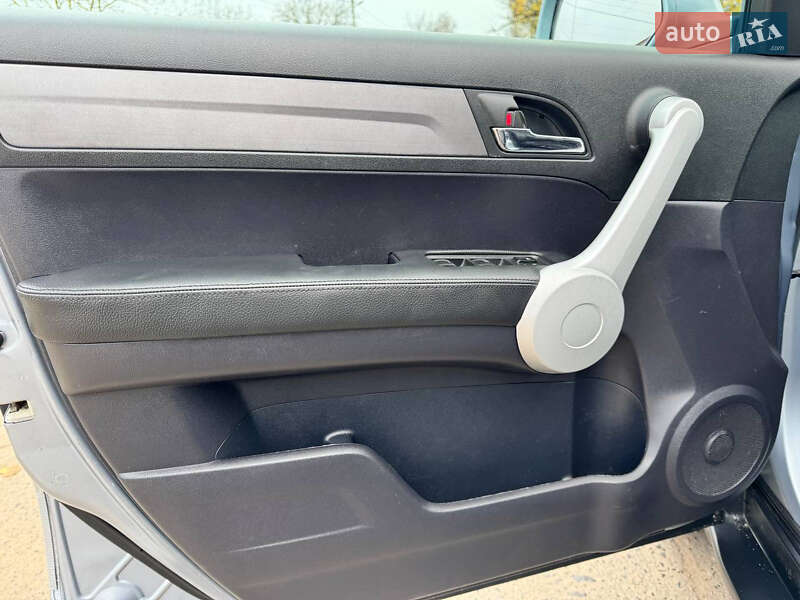 Внедорожник / Кроссовер Honda CR-V 2008 в Ахтырке фото 21 Внедорожник / Кроссовер Honda CR-V 2008 в Ахтырке