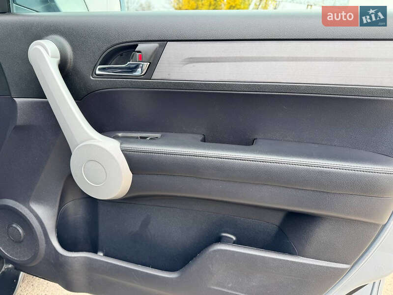 Внедорожник / Кроссовер Honda CR-V 2008 в Ахтырке фото 43 Внедорожник / Кроссовер Honda CR-V 2008 в Ахтырке