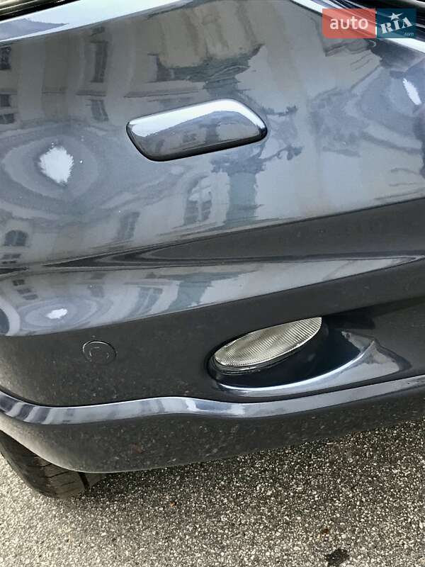 Позашляховик / Кросовер Honda CR-V 2010 в П'ятихатках