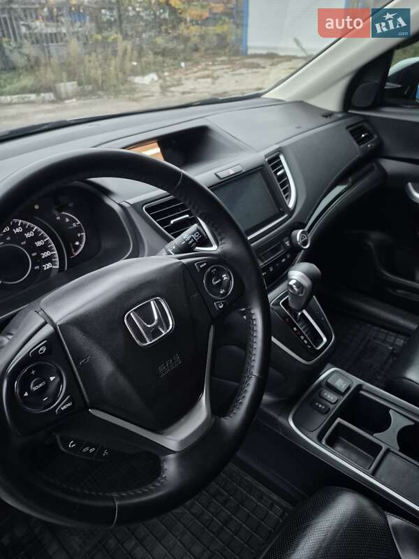 Внедорожник / Кроссовер Honda CR-V 2016 в Киеве