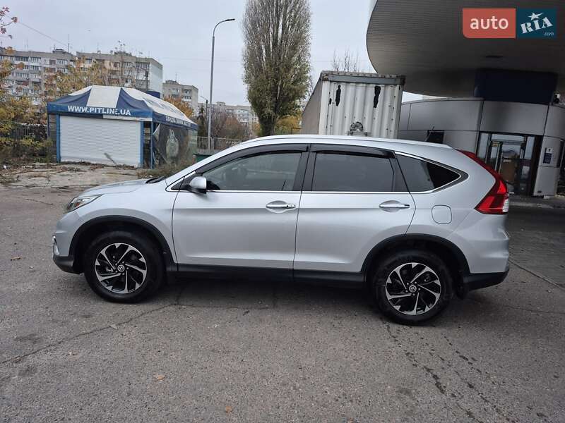 Внедорожник / Кроссовер Honda CR-V 2016 в Киеве