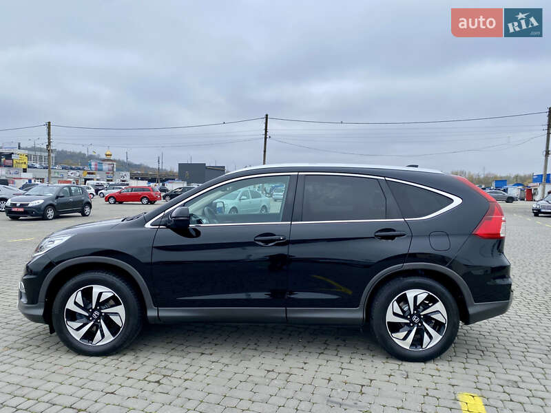 Позашляховик / Кросовер Honda CR-V 2015 в Чернівцях