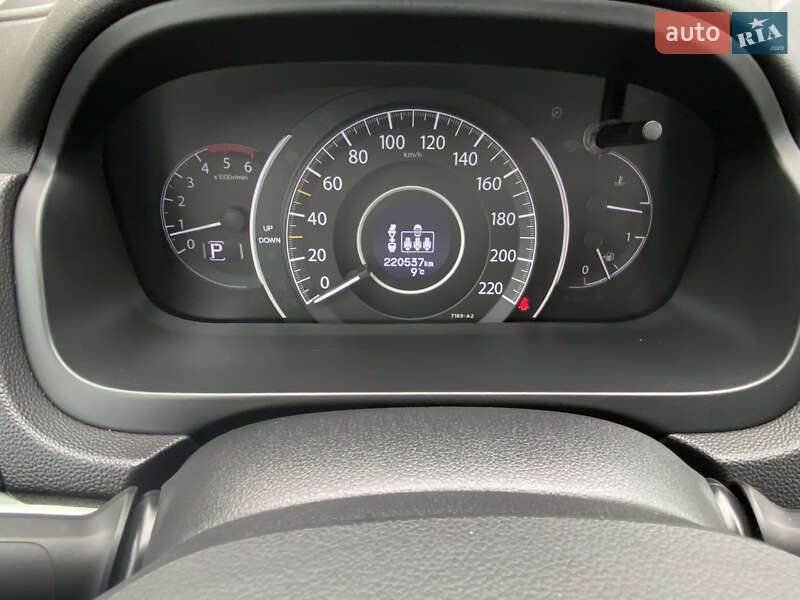 Позашляховик / Кросовер Honda CR-V 2015 в Чернівцях