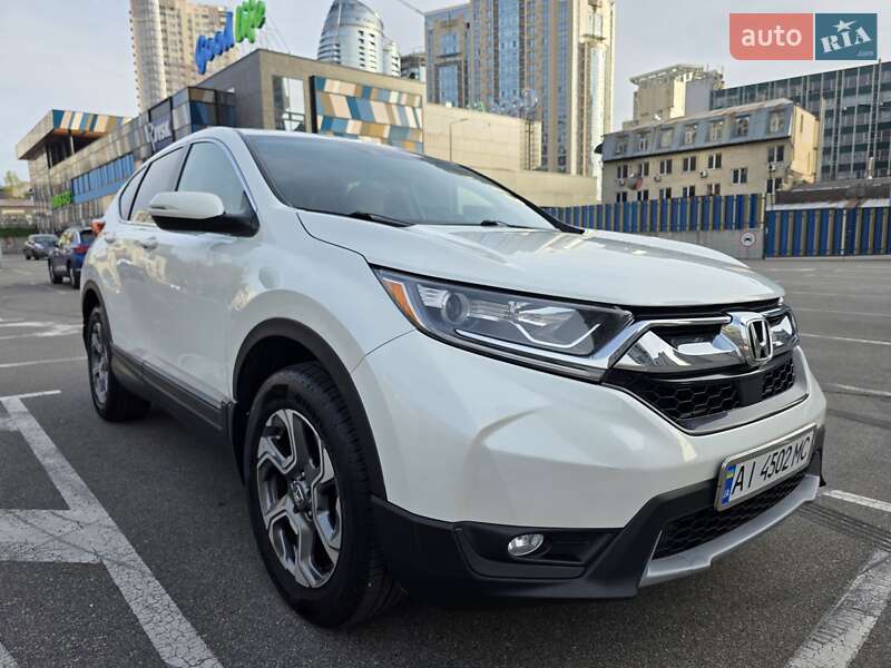Позашляховик / Кросовер Honda CR-V 2018 в Києві