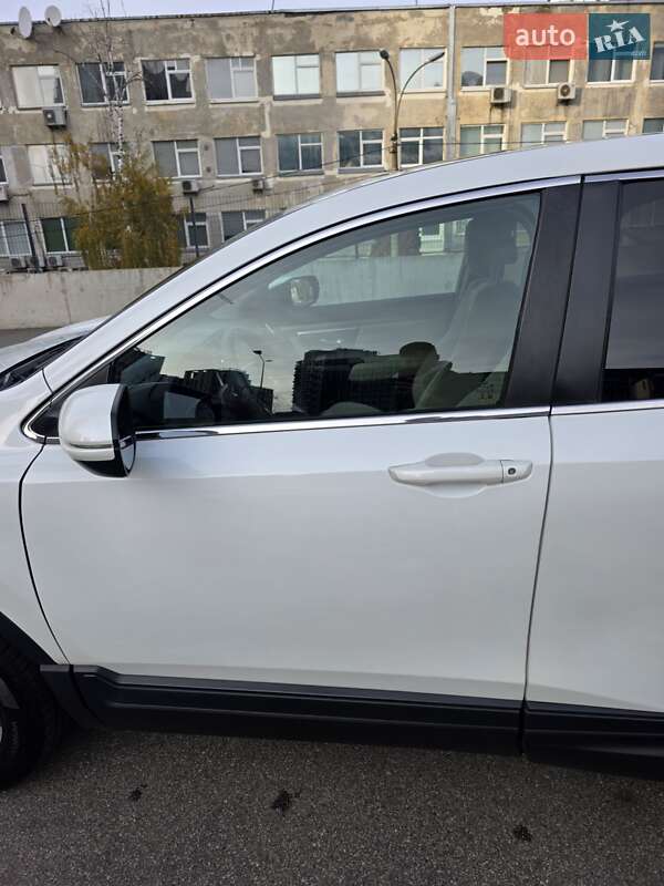 Позашляховик / Кросовер Honda CR-V 2018 в Києві