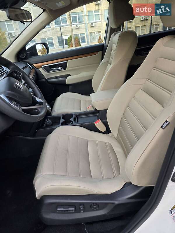 Позашляховик / Кросовер Honda CR-V 2018 в Києві