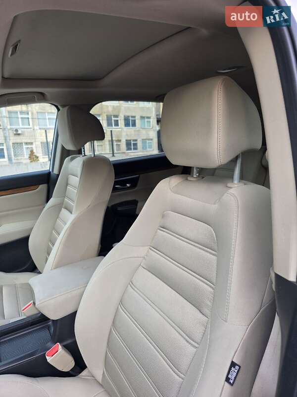 Позашляховик / Кросовер Honda CR-V 2018 в Києві