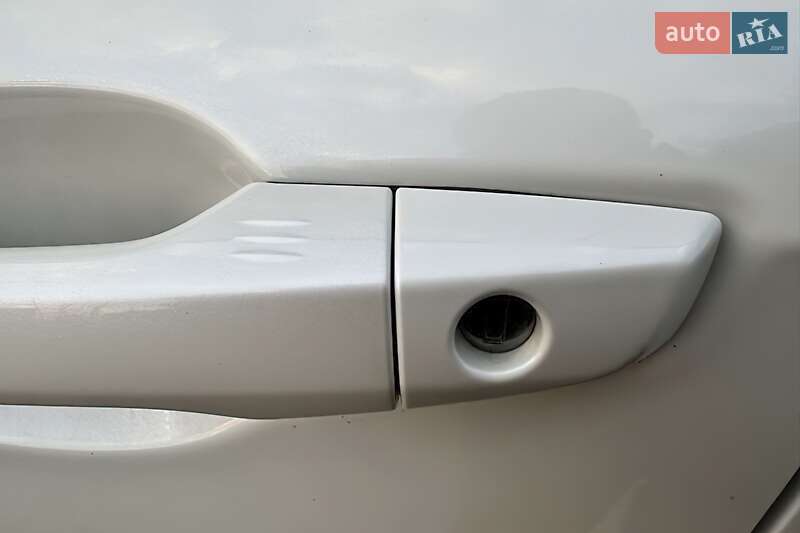 Позашляховик / Кросовер Honda CR-V 2017 в Києві фото 9 Позашляховик / Кросовер Honda CR-V 2017 в Києві