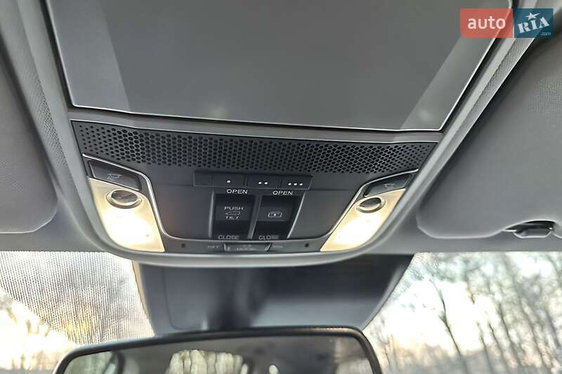 Позашляховик / Кросовер Honda CR-V 2017 в Києві фото 23 Позашляховик / Кросовер Honda CR-V 2017 в Києві