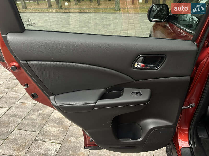 Внедорожник / Кроссовер Honda CR-V 2016 в Луцке
