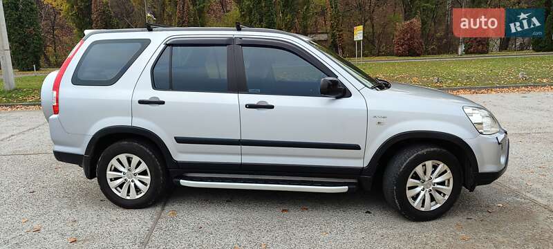 Внедорожник / Кроссовер Honda CR-V 2005 в Каневе