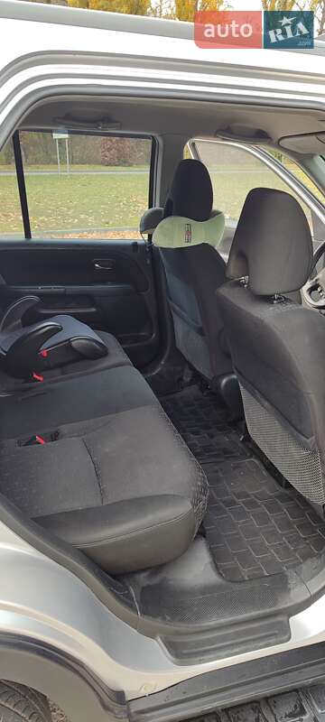 Внедорожник / Кроссовер Honda CR-V 2005 в Каневе