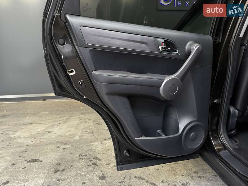 Внедорожник / Кроссовер Honda CR-V 2008 в Киеве фото 42 Внедорожник / Кроссовер Honda CR-V 2008 в Киеве