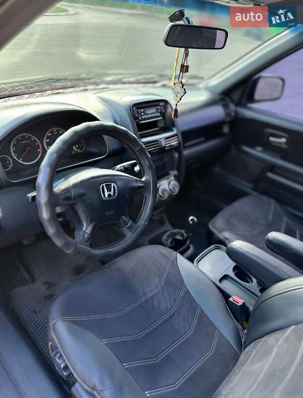 Позашляховик / Кросовер Honda CR-V 2004 в Черкасах