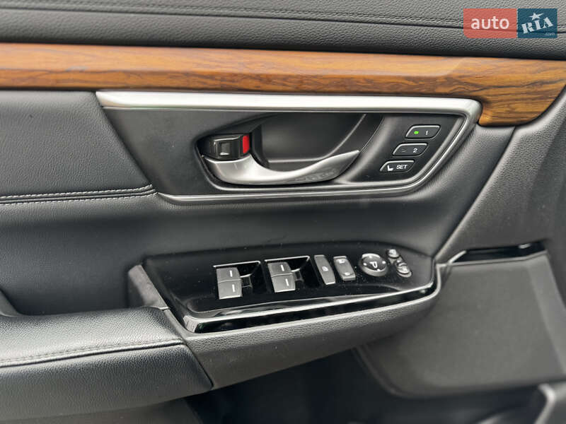 Позашляховик / Кросовер Honda CR-V 2019 в Києві