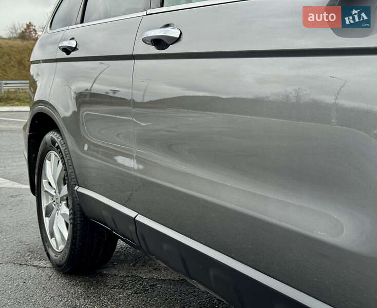 Позашляховик / Кросовер Honda CR-V 2011 в Полтаві