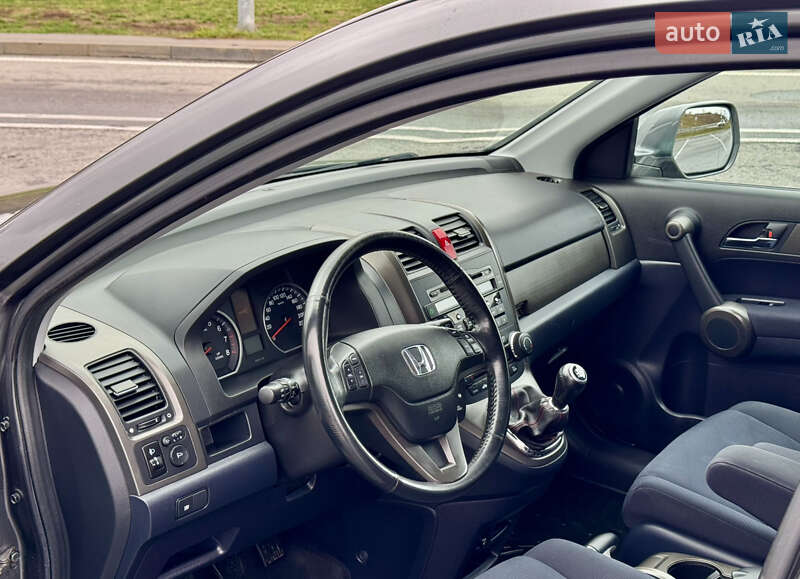 Позашляховик / Кросовер Honda CR-V 2011 в Полтаві