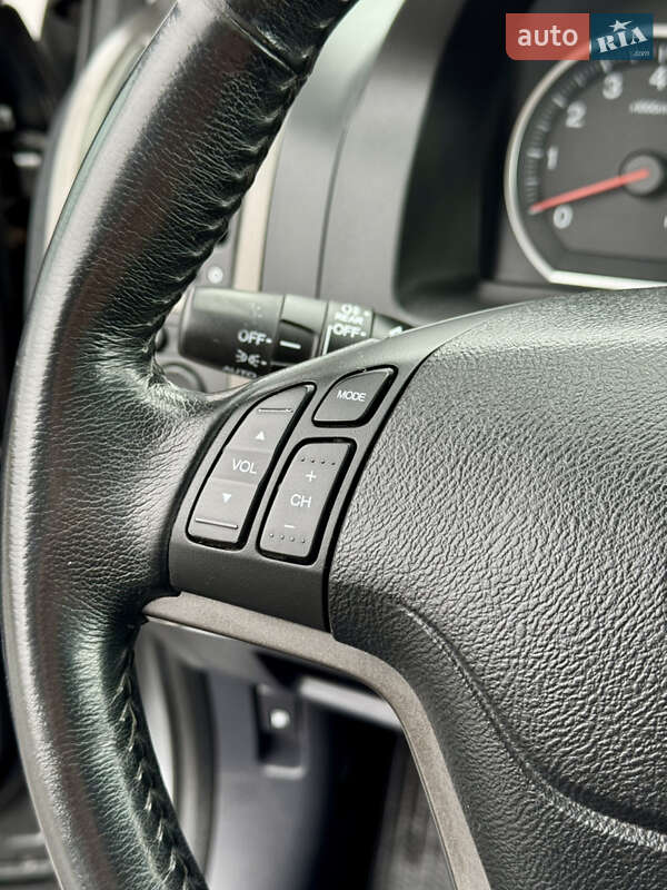 Позашляховик / Кросовер Honda CR-V 2011 в Полтаві