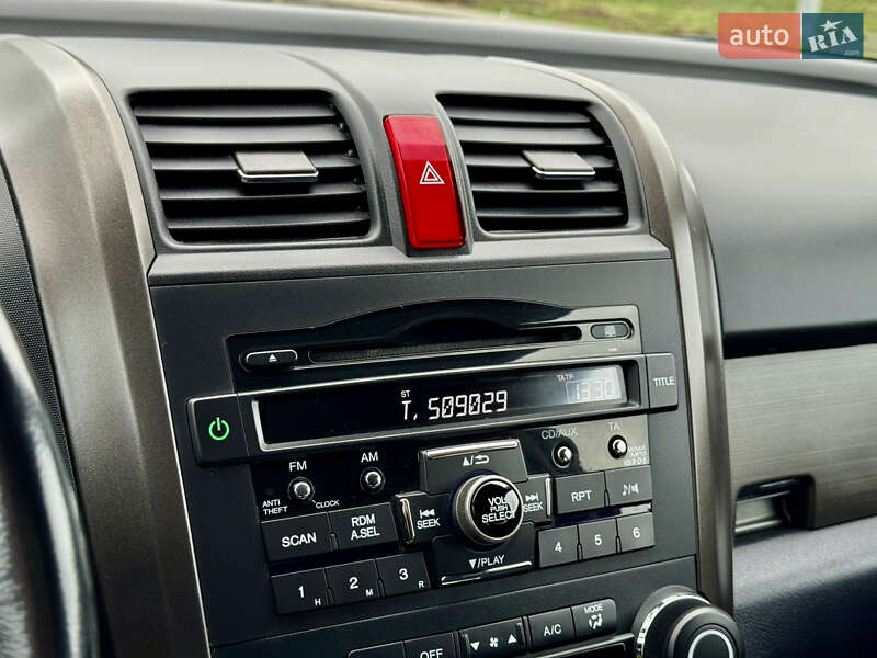 Позашляховик / Кросовер Honda CR-V 2011 в Полтаві