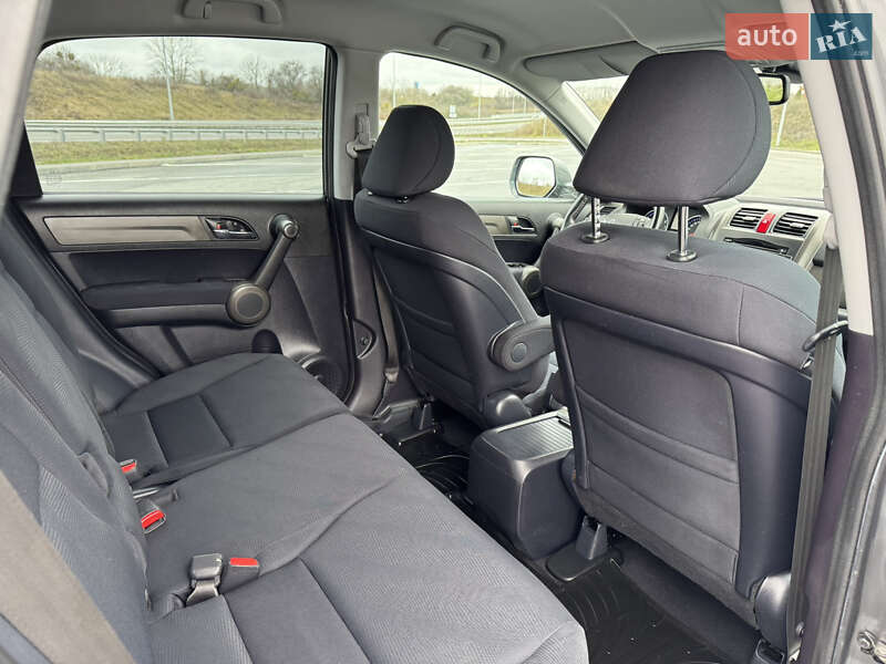 Позашляховик / Кросовер Honda CR-V 2011 в Полтаві