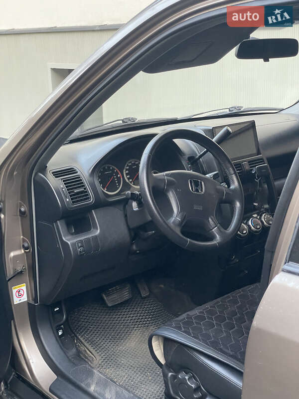 Внедорожник / Кроссовер Honda CR-V 2003 в Львове