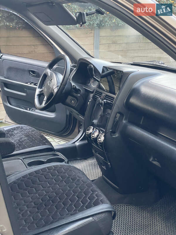 Внедорожник / Кроссовер Honda CR-V 2003 в Львове