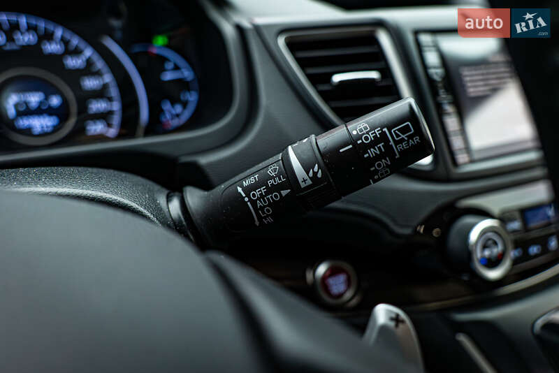 Позашляховик / Кросовер Honda CR-V 2015 в Києві