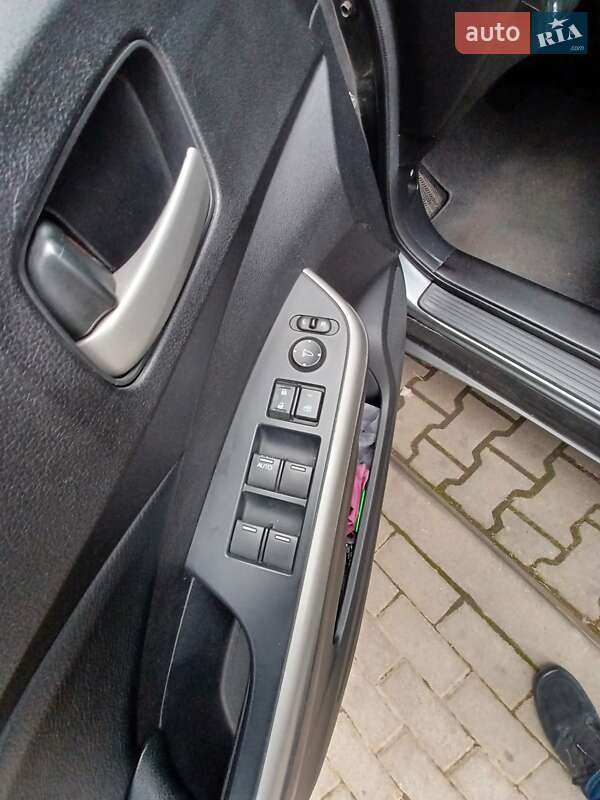 Внедорожник / Кроссовер Honda CR-V 2014 в Львове фото 12 Внедорожник / Кроссовер Honda CR-V 2014 в Львове